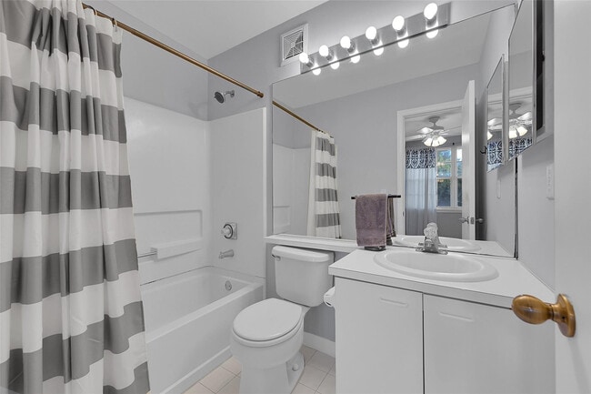 Building Photo - 5400 Jubilee Way