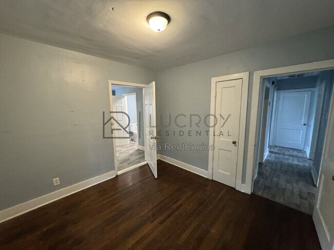 Building Photo - 4833 Churchill Dr