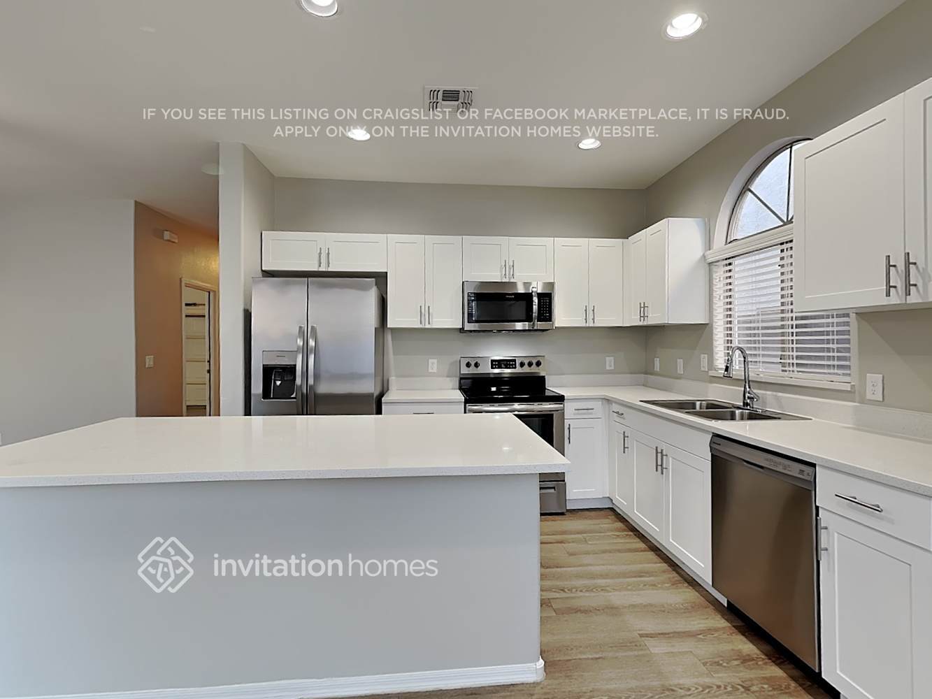 Building Photo - 3689 E Sundance Ave