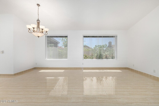 Building Photo - 9907 E Wood Dr