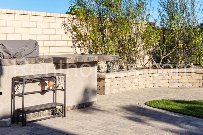 Building Photo - 6705 Elegante Wy