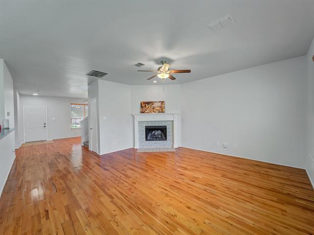 Building Photo - 905 Hems Ln