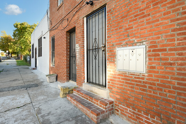 Building Photo - 1436 W Baltimore St