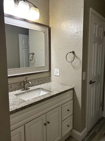 Building Photo - 292 Washington St