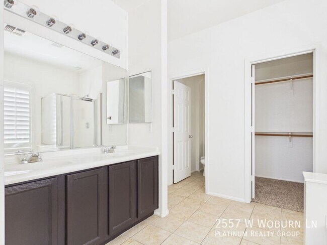 Building Photo - 2557 W Woburn Ln