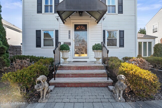 Building Photo - 608 Corlies Ave