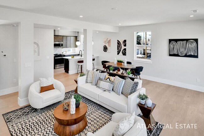 Building Photo - 6643 W 52nd Dr