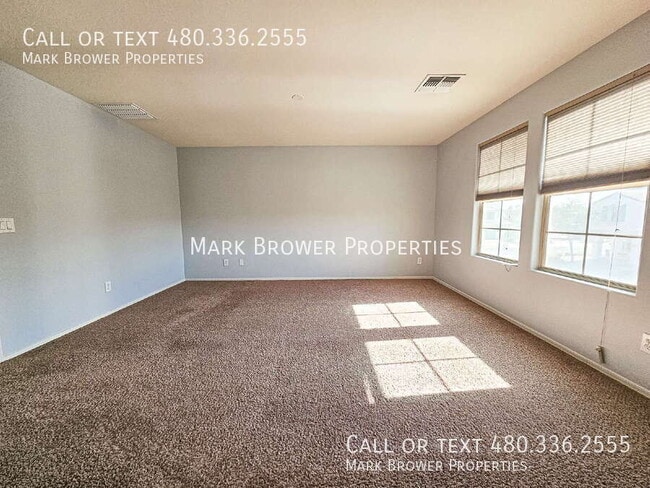 Building Photo - 8964 W Northview Ave