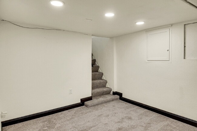 Building Photo - $1,495.00, 1-bed, 1-bath newly renovated l...