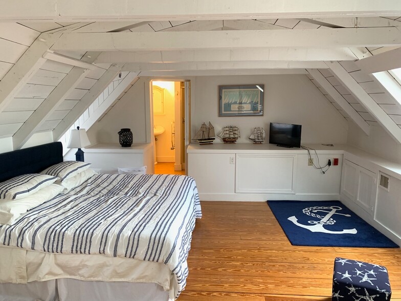 Building Photo - 30 Broadway