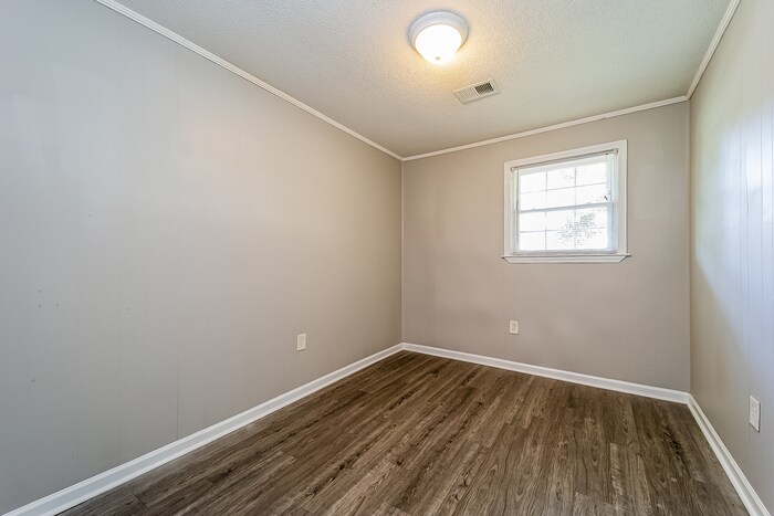 Building Photo - 4426 Hardwood St