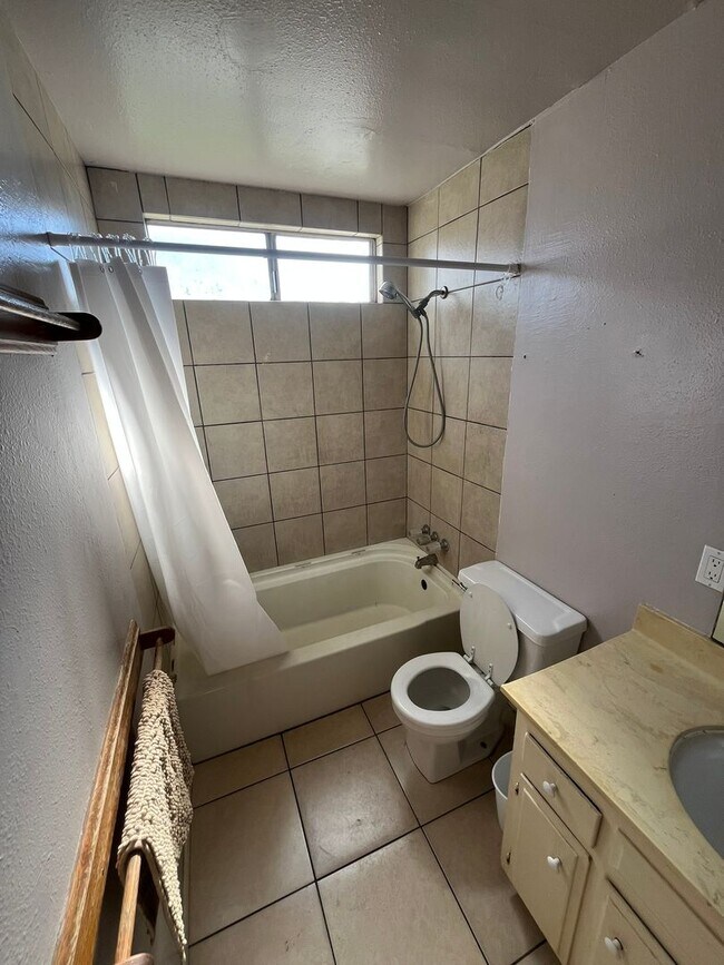 Building Photo - Beechtree 12849-51