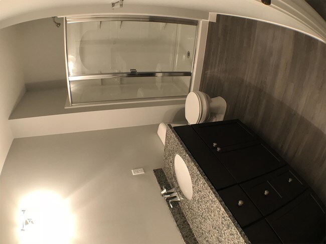 Building Photo - 1655 McCleary Ln