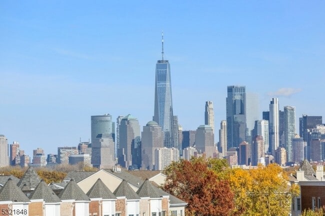 Building Photo - 1 Independence Way