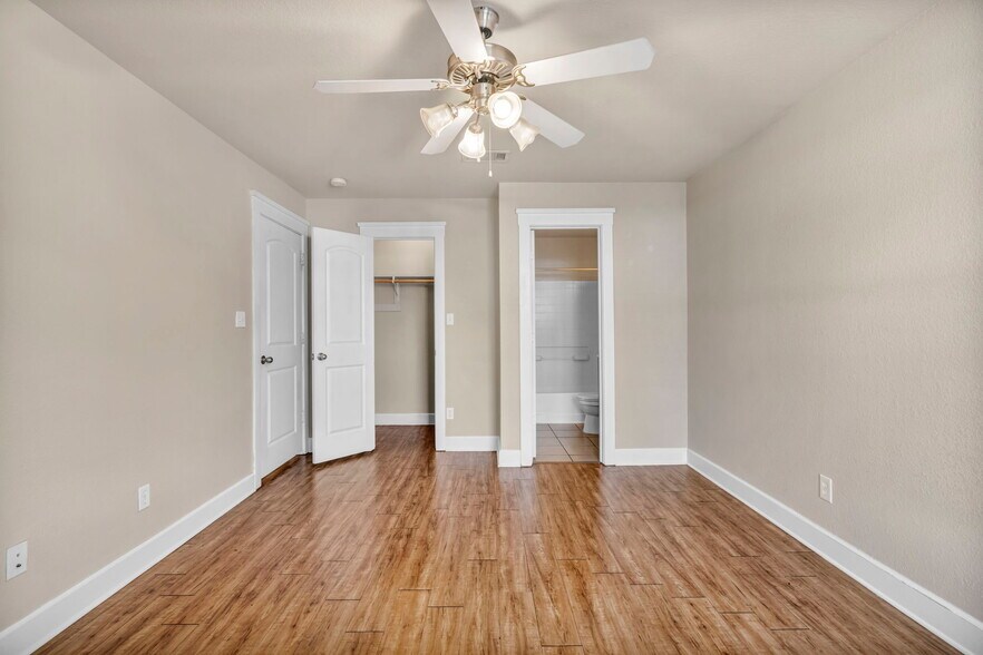 Building Photo - 710 Claremont Pky
