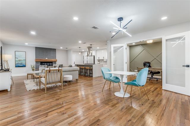 Building Photo - 2537 Fenestra Dr