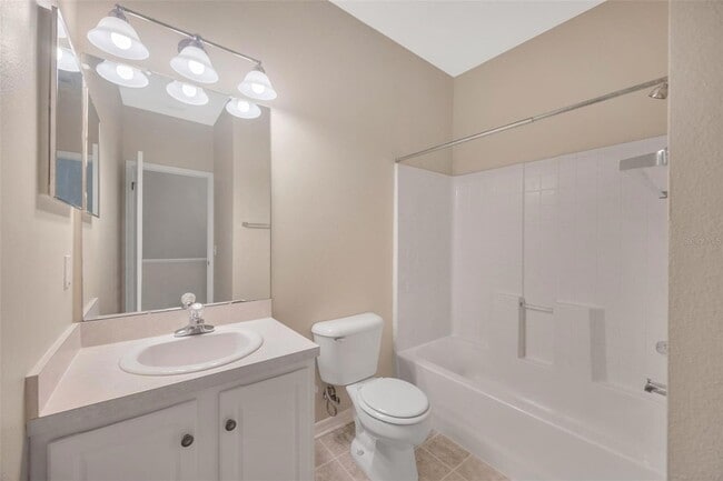 Building Photo - 5809 Fishhawk Ridge Dr