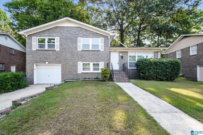 Primary Photo - 2421 Etowah St