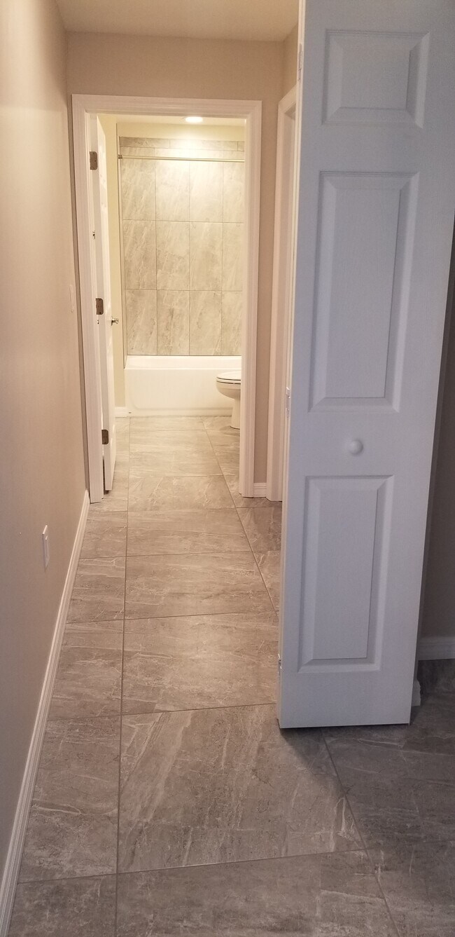 Building Photo - 1721 SW 33rd Terrace