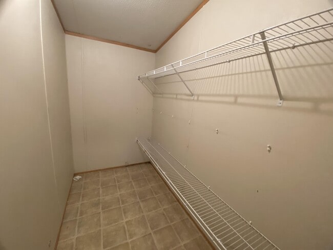 Building Photo - 2665 Douglas Rd