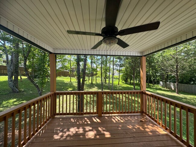 Building Photo - Gorgeous Single Family Home In Clarksville