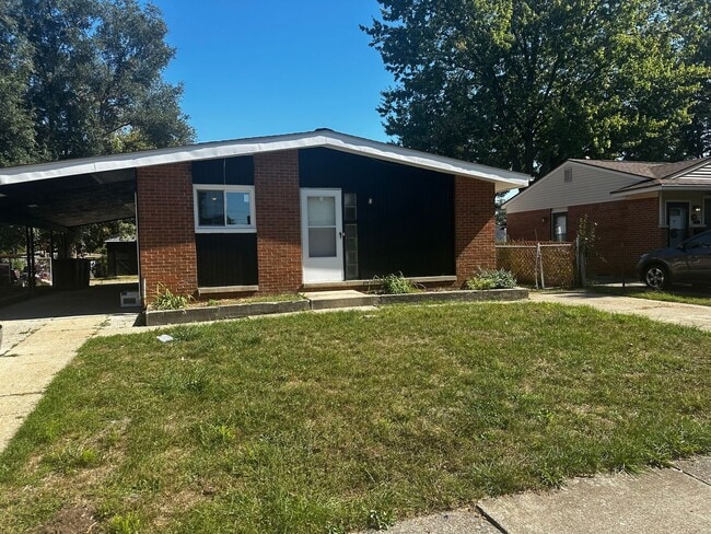 Building Photo - BEAUTIFUL 3 BEDROOM HOME