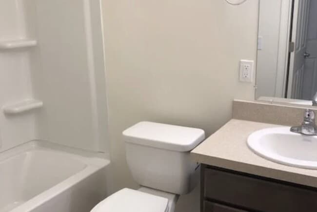 Building Photo - 424 Franklin St