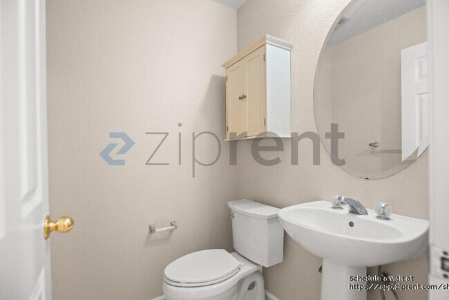 Building Photo - 514 Issac Ct
