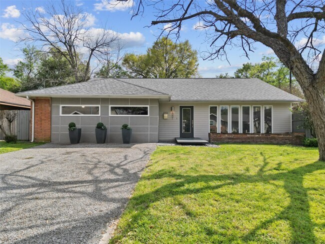 Building Photo - 5001 Nina Lee Ln