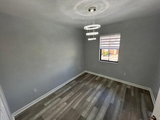 Building Photo - 4621 Belgian Ln
