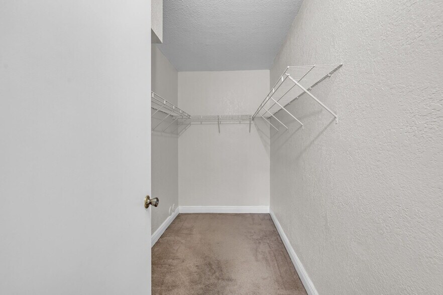 Building Photo - 3680 N 56th Ave
