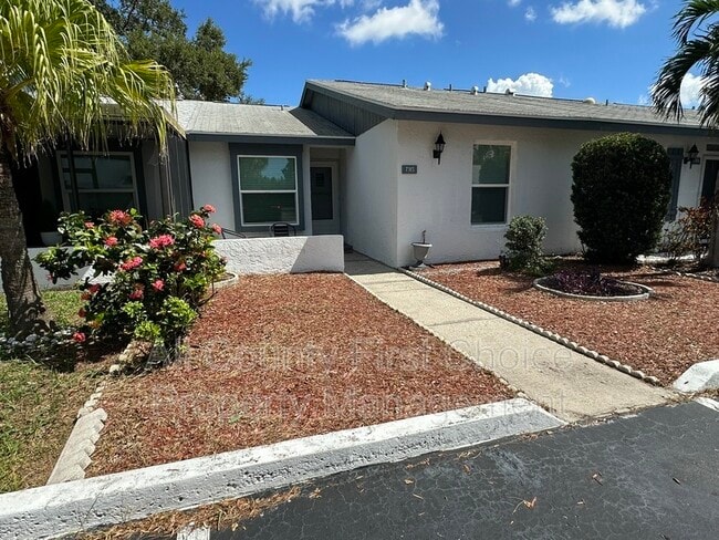 Building Photo - 7315 Parkside Villas Dr