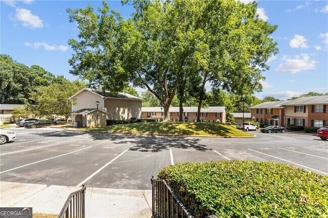 Building Photo - 392 Northdale Ct