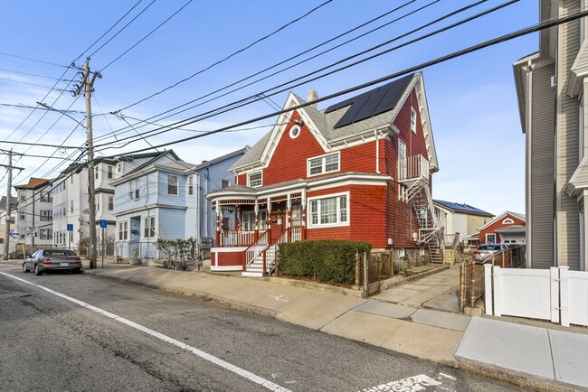 Primary Photo - 528 Eastern Ave