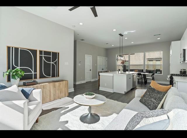 Building Photo - 5810 Hudson St