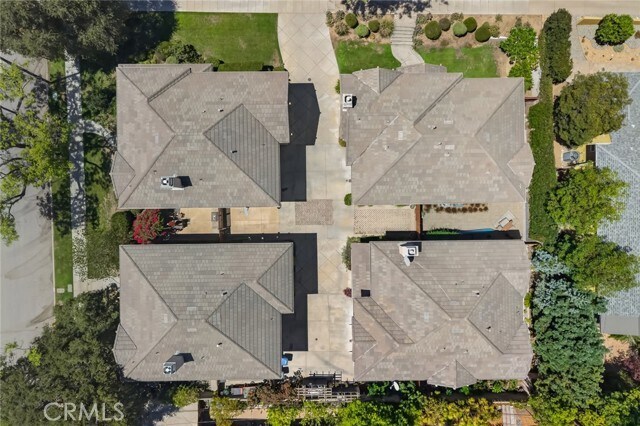 Building Photo - 15 E Alegria Ave