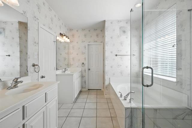 Building Photo - 4501 Sandra Lynn Dr