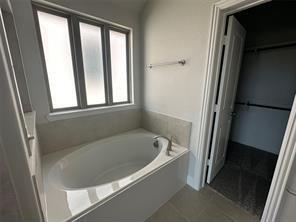 Building Photo - 6208 Horsetail Dr