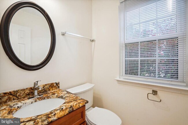 Building Photo - 6101 Hoskins Hollow Cir
