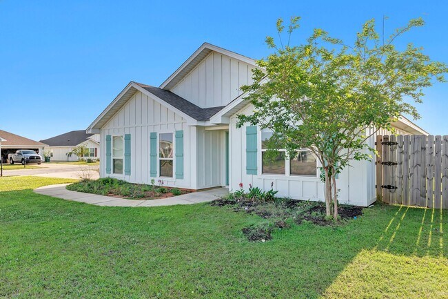 Building Photo - Charming 4BR / 2BA rental in desirable Daphne, AL — great neighborhood, move-in ready.