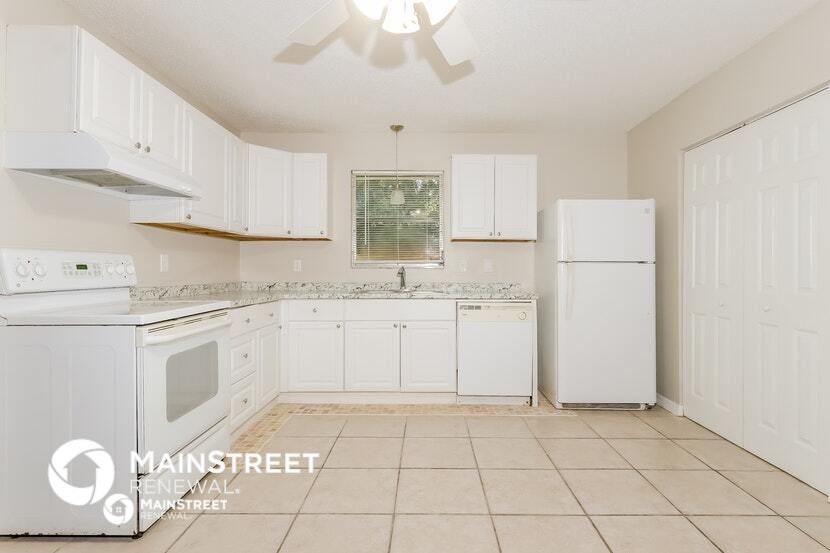 Building Photo - 6802 Santa Clara Blvd