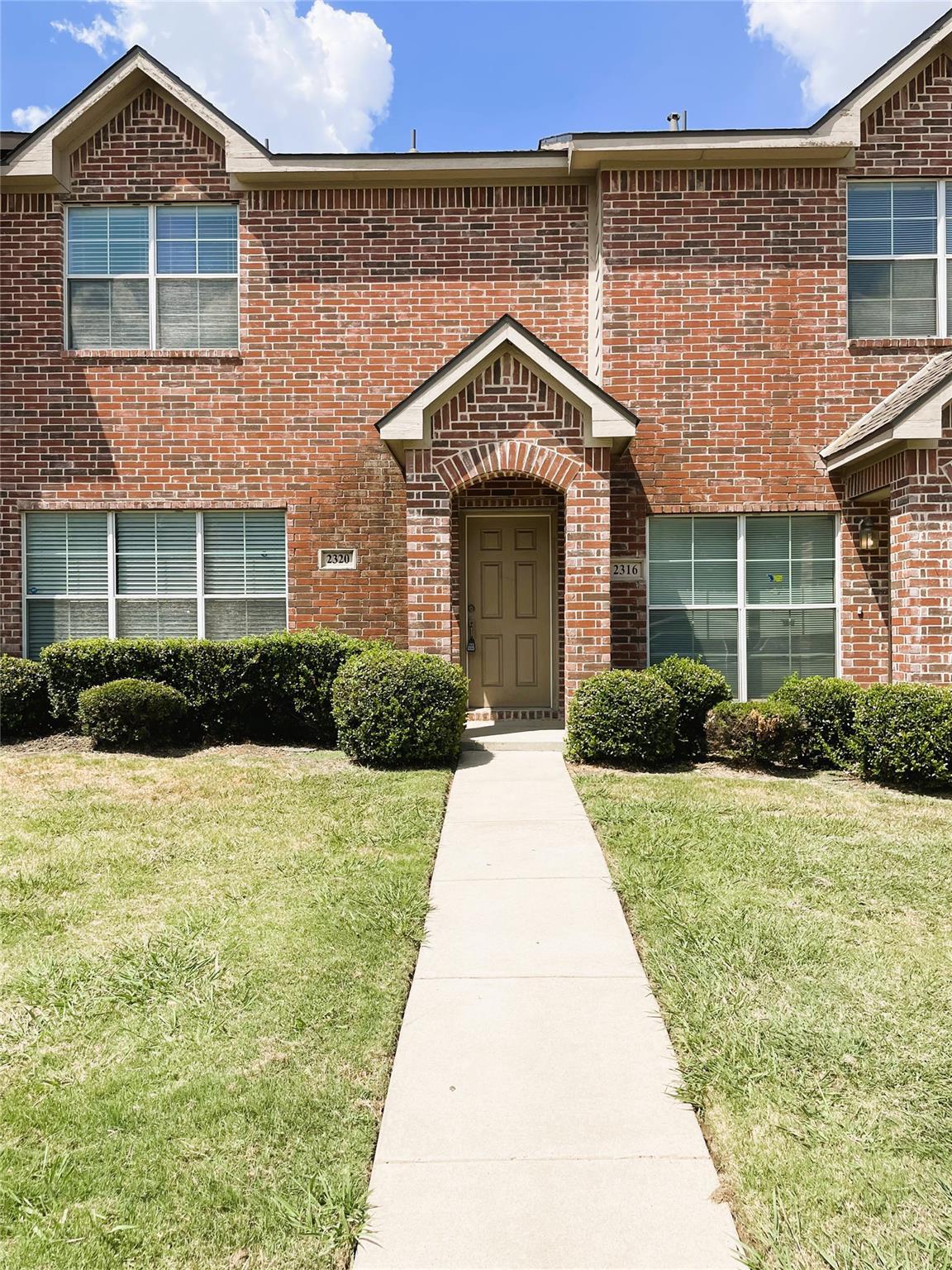 Building Photo - 2320 Calendar Ct