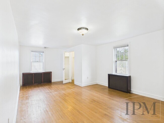Building Photo - Coming Soon- Charming 3 Bedroom, 1.5 Bath ...