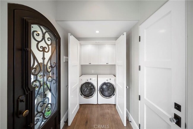 Building Photo - 3510 3rd Ave