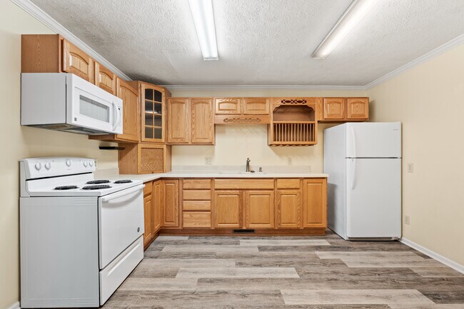 Building Photo - Plymouth