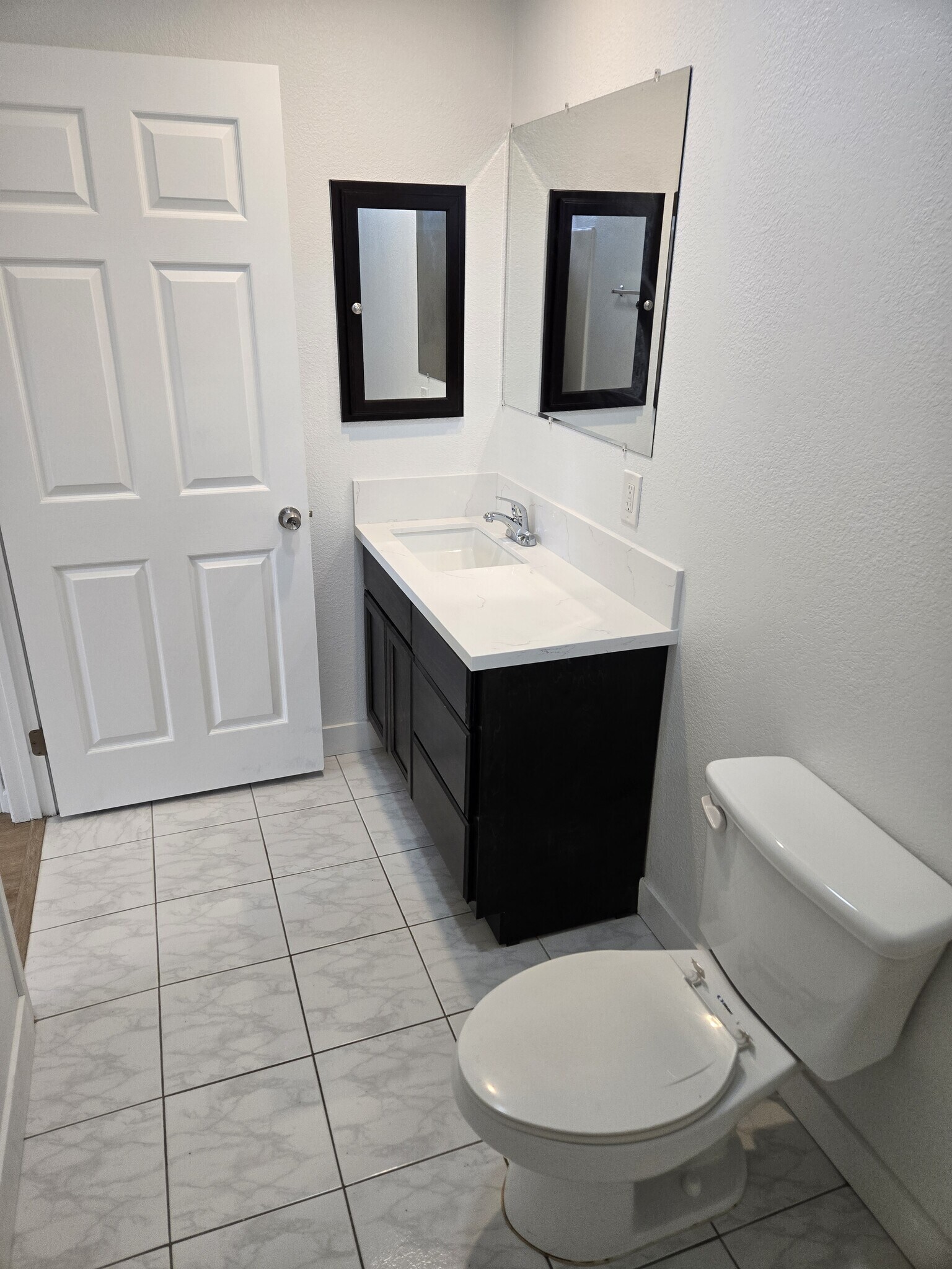 Building Photo - 1772 W 22nd St