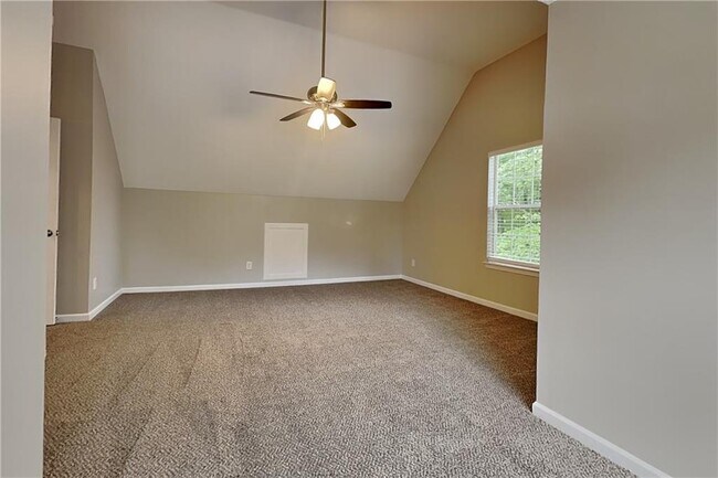 Building Photo - 6469 Lester Ln