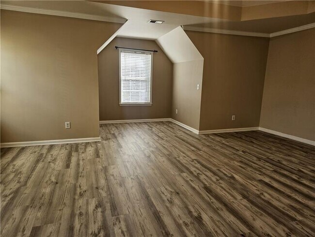 Building Photo - 133 Parkstone Way