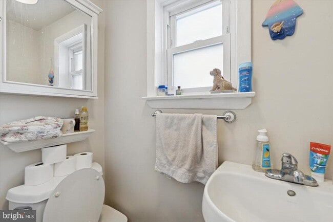 Building Photo - 3641 Warren St