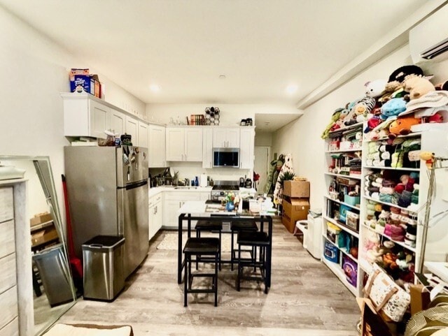 Building Photo - 5 Fremont St